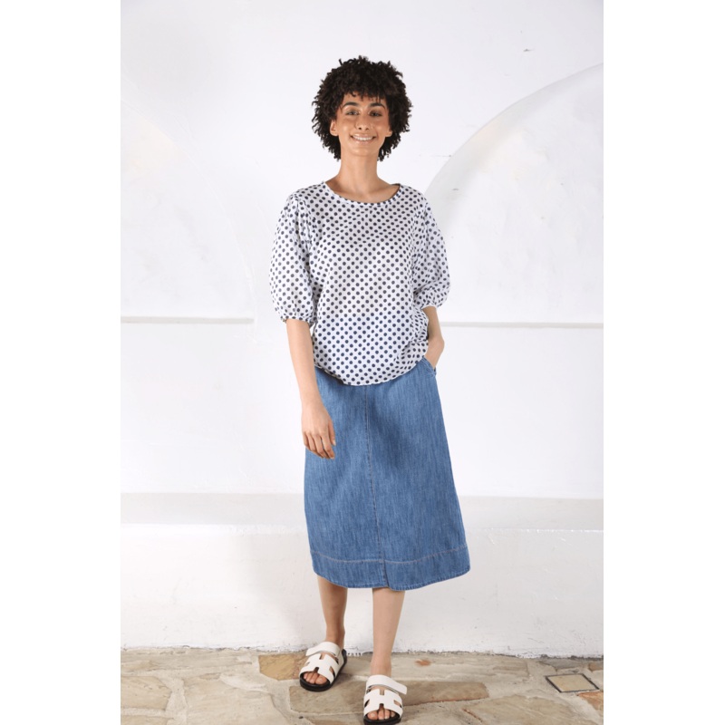 Polka Dot Blouse White in Seersucker