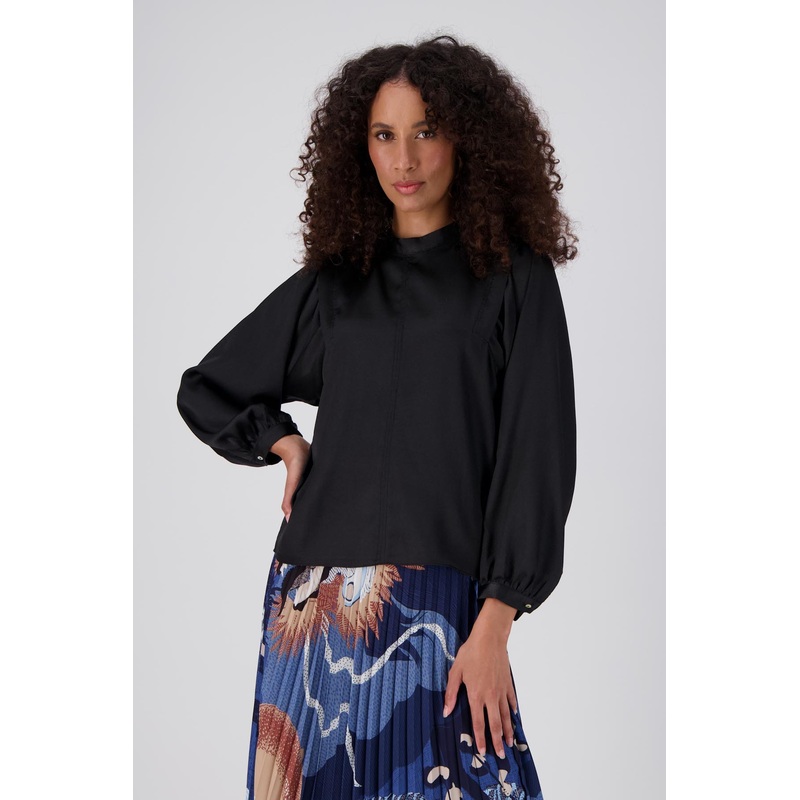 Moonshine Blouse Black in Shiny Viscose