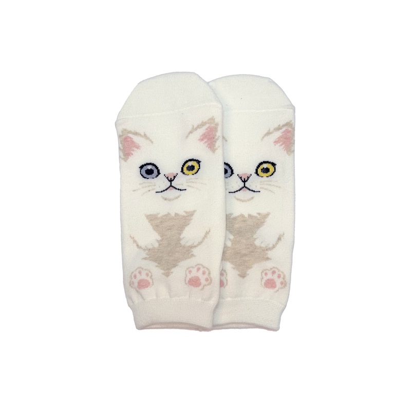 White Cat Nap Ankle Socks